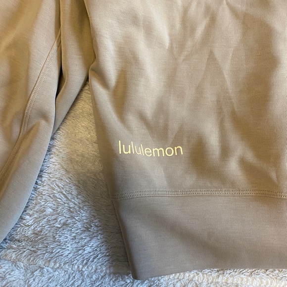 LULULEMON Beige Softstreme Perfectly Oversized Cropped Crew - Picture 4 of 6